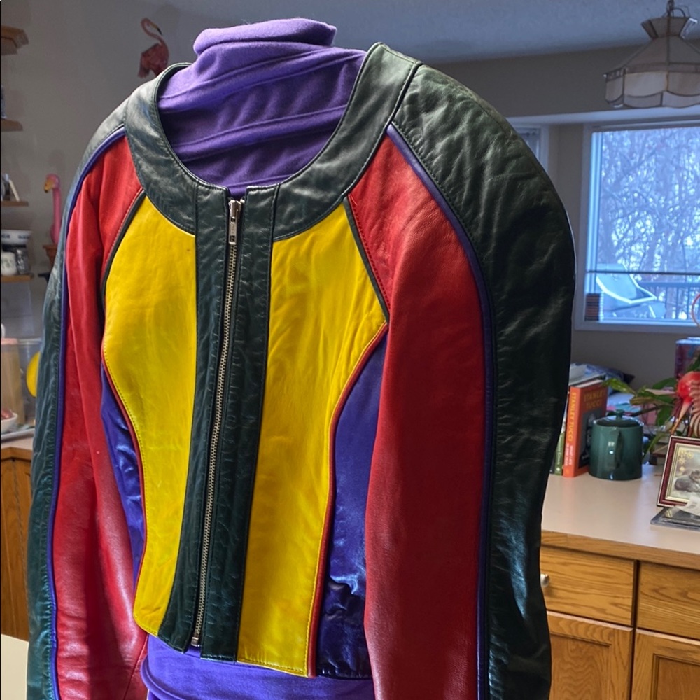 North Beach Leather. - Picture 4 of 11